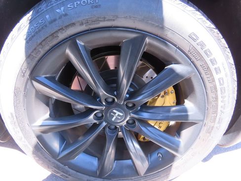 Used 2018 Tesla Model X 100D AWD/4WD image 16
