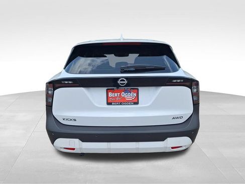 Certified 2025 Nissan Kicks S AWD/4WD image 7