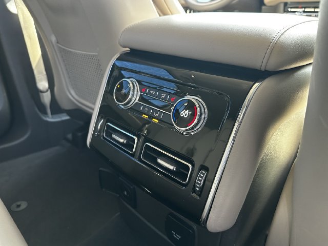 Certified 2024 Lincoln Aviator AWD w/ Elements Package image 39