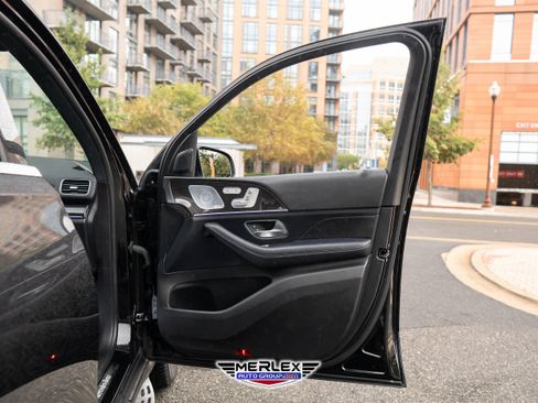 Used 2020 Mercedes-Benz GLS 450 4MATIC image 42