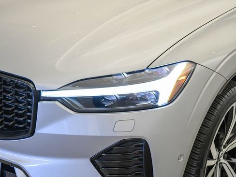 Certified 2023 Volvo XC60 T8 Ultimate AWD/4WD image 8
