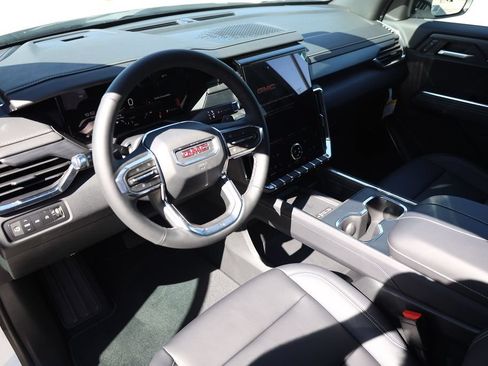 New 2027 GMC Acadia Elevation w/ Elevation Premium Package AWD/4WD image 12