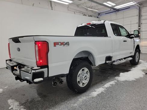 New 2026 Ford F350 XLT w/ FX4 Off-Road Package image 3