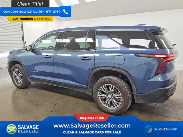 Used 2024 Chevrolet Traverse LS FWD image 3