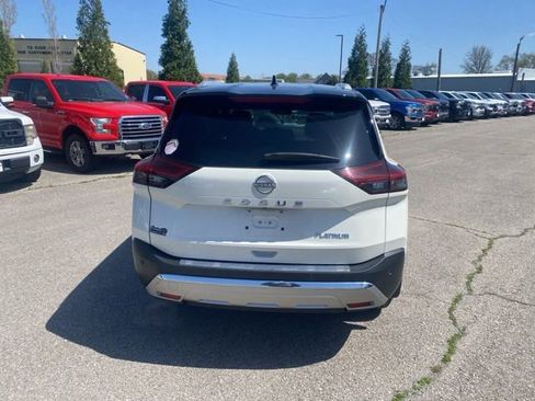 Used 2023 Nissan Rogue Platinum w/ Platinum Premium Package image 5