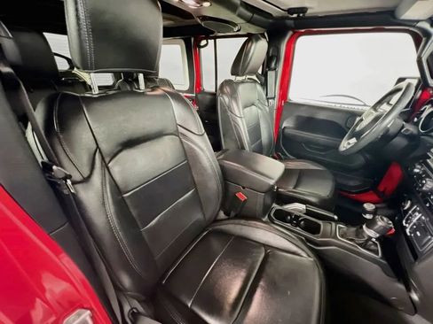 Used 2020 Jeep Wrangler Unlimited Sahara AWD/4WD image 28