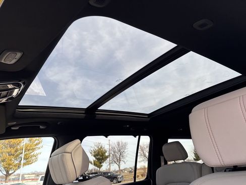 New 2026 Jeep Grand Wagoneer Summit AWD/4WD image 2