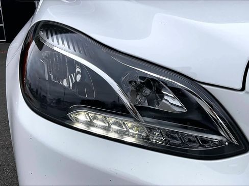Used 2016 Mercedes-Benz E 350 Sedan image 23