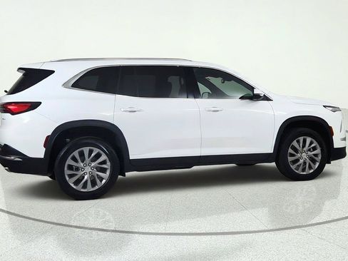 Used 2026 Buick Enclave Preferred AWD/4WD image 7