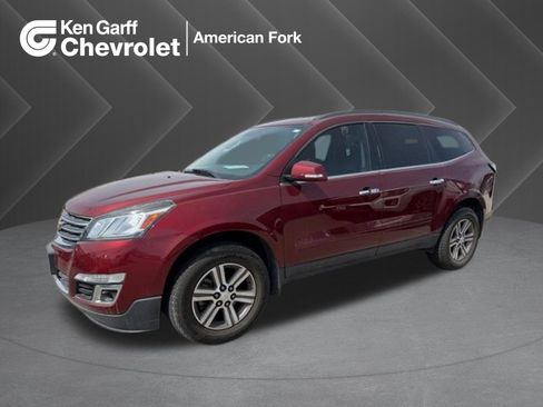 Used 2017 Chevrolet Traverse LT image 1