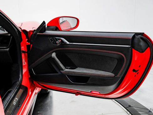 Used 2022 Porsche 911 GT3 image 76