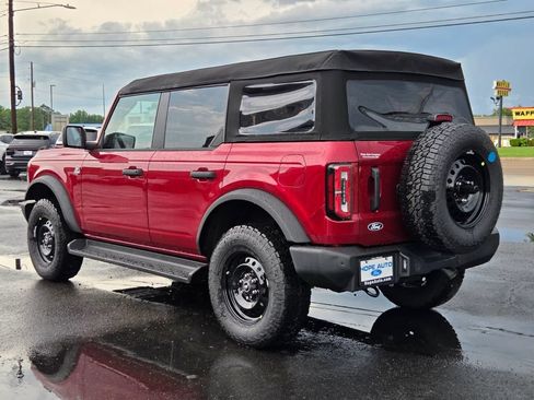 New 2026 Ford Bronco Outer Banks w/ Black Appearance Package AWD/4WD image 3
