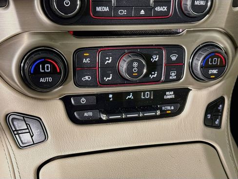 Used 2016 GMC Yukon Denali w/ Open Road Package AWD/4WD image 17