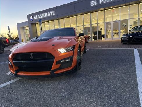 Used 2021 Ford Mustang Shelby GT500 w/ Technology Package image 3