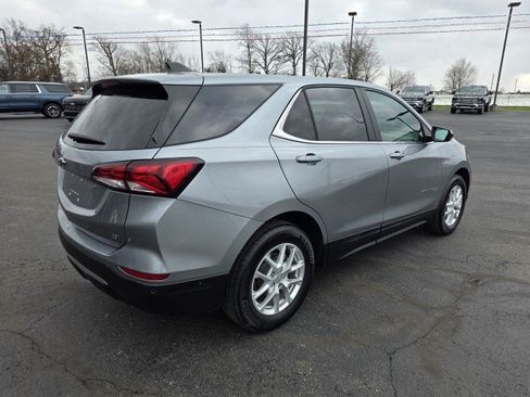 Used 2024 Chevrolet Equinox LT w/ LPO, Floor Liner Package FWD image 13