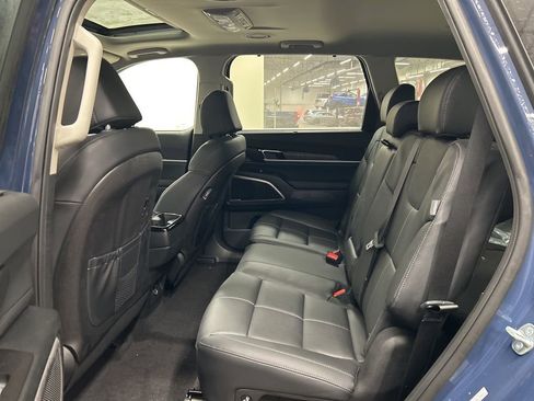 New 2025 Kia Telluride EX image 25