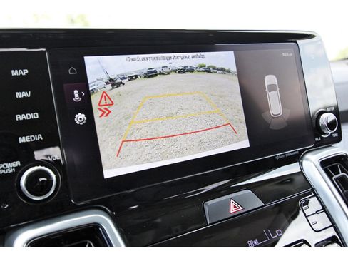 Certified 2023 Kia Sorento SX FWD image 27