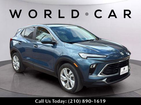 Used 2024 Buick Encore GX Preferred FWD image 16