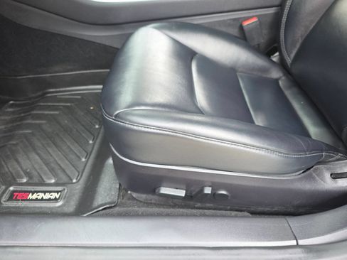 Used 2020 Tesla Model 3 Standard Range Plus RWD image 23