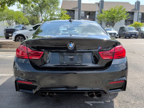 Used 2018 BMW M4 Coupe w/ Competition Package RWD image 8