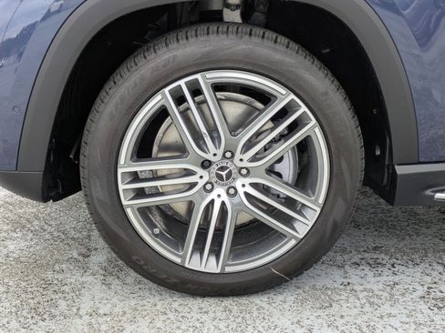 Certified 2026 Mercedes-Benz GLS 450 4MATIC image 24
