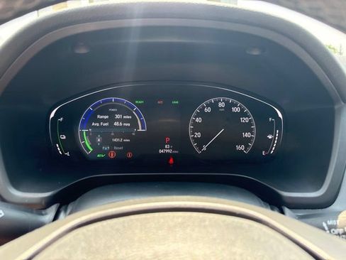 Used 2022 Honda Insight Touring image 13