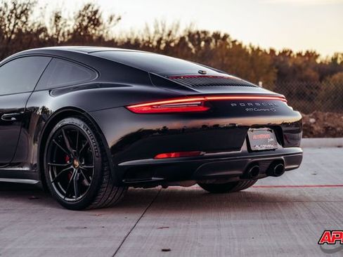 Used 2019 Porsche 911 Carrera 4S image 55