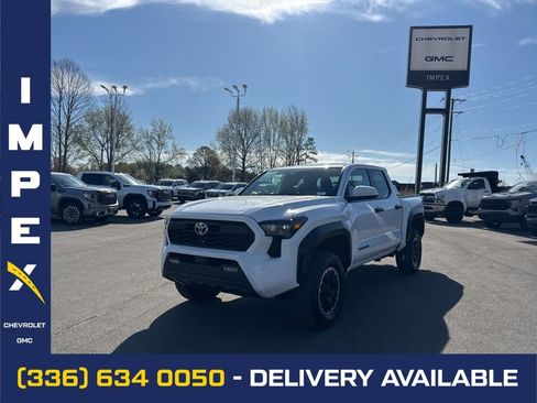 Used 2024 Toyota Tacoma TRD Off-Road AWD/4WD image 1