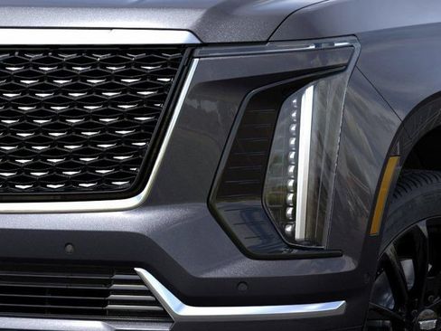New 2026 Cadillac Escalade ESV Luxury AWD/4WD image 10