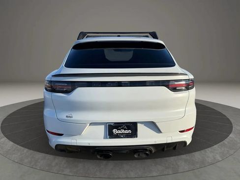 Used 2022 Porsche Cayenne Turbo AWD/4WD image 10