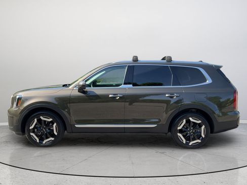 Used 2023 Kia Telluride S AWD/4WD image 10