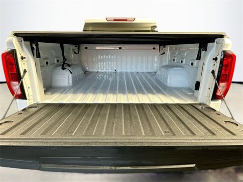 Used 2022 GMC Sierra 1500 Elevation image 30