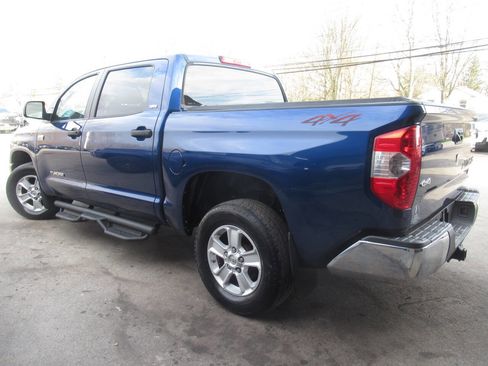 Used 2014 Toyota Tundra SR5 w/ SR5 Upgrade Package image 15