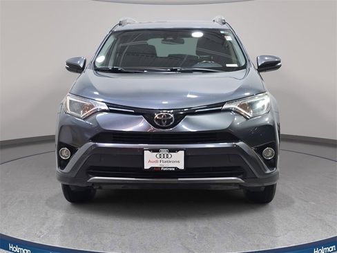 Used 2018 Toyota RAV4 XLE image 3