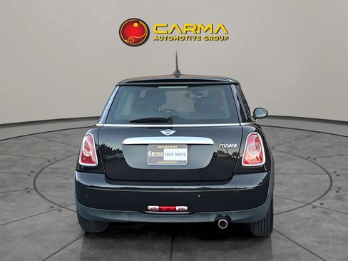 Used 2013 MINI Cooper Hardtop image 4