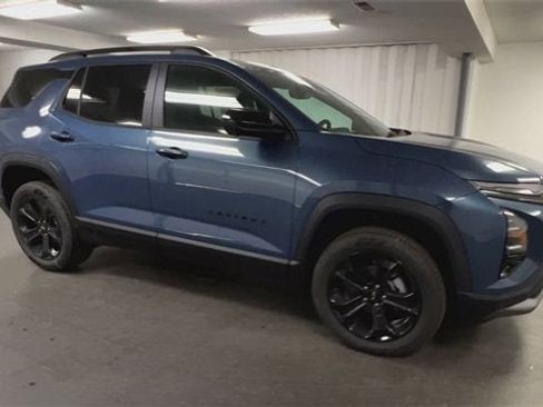 New 2026 Chevrolet Equinox LT w/ Convenience Package II image 2