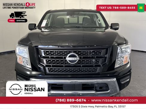 Certified 2024 Nissan Titan SV w/ SV Convenience Package image 2