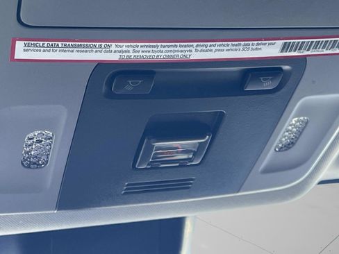 Used 2023 Toyota Camry SE image 36