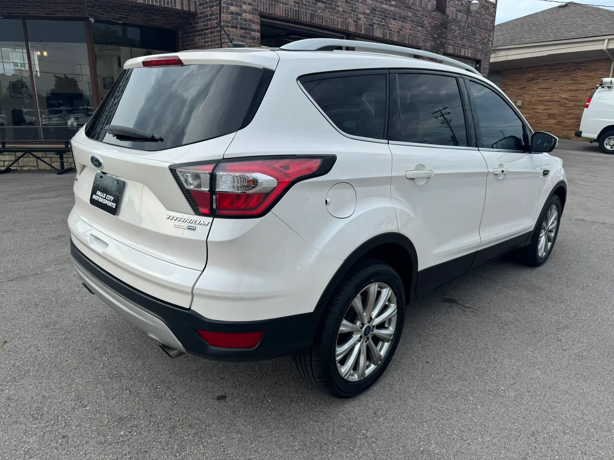 Used 2017 Ford Escape Titanium w/ Equipment Group 301A AWD/4WD image 14