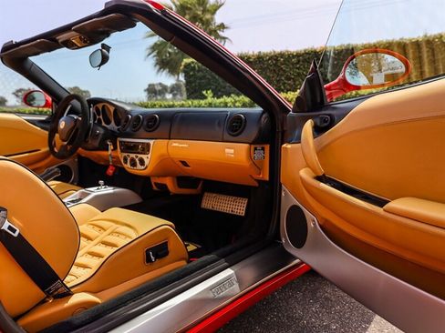 Used 2005 Ferrari 360 Spider RWD image 32