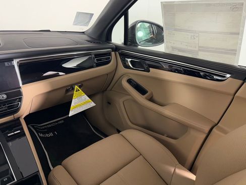 New 2026 Porsche Macan Turbo image 23