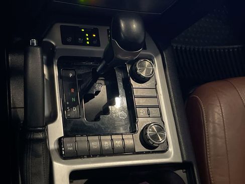 Used 2021 Toyota Land Cruiser image 20