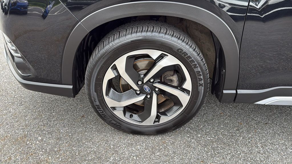 Certified 2023 Subaru Forester Touring AWD/4WD image 10