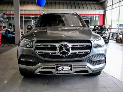 Used 2021 Mercedes-Benz GLS 450 4MATIC image 2