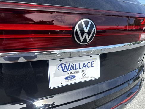 New 2026 Volkswagen Atlas Cross Sport SE AWD/4WD image 6