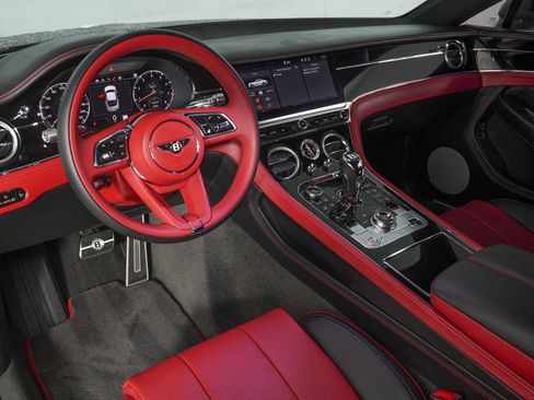 Used 2024 Bentley Continental GT image 15