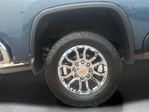 Used 2024 Chevrolet Silverado 2500 LTZ w/ LTZ Convenience Package AWD/4WD image 48