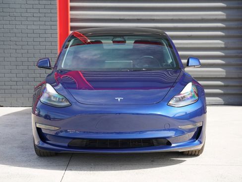 Used 2023 Tesla Model 3 Standard Range image 7