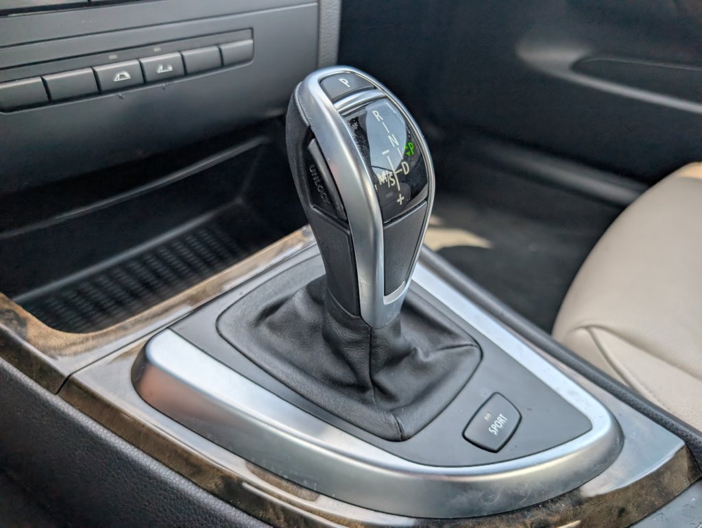 Used 2012 BMW 135i Convertible RWD image 20