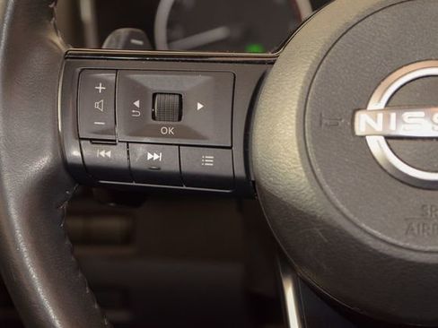 Used 2023 Nissan Rogue SL image 24